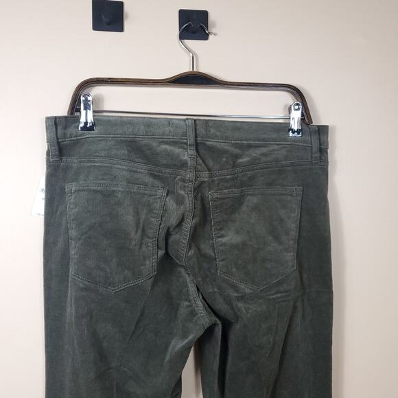 Gap Mid-rise Perfect Boot Corduroy Pants in Green Size 32 Short - Picture 6 of 10